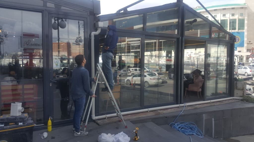 Cam giydirme cephe refleks detayı